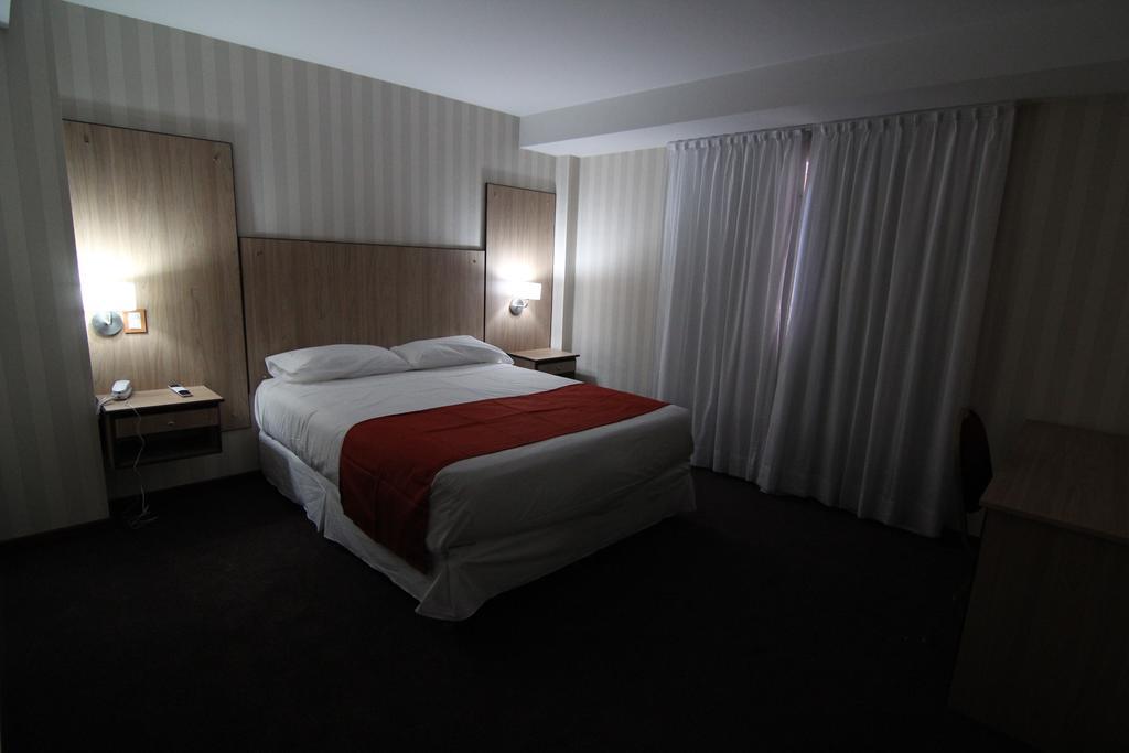 Hotel El Cortijo Neuquén Zimmer foto